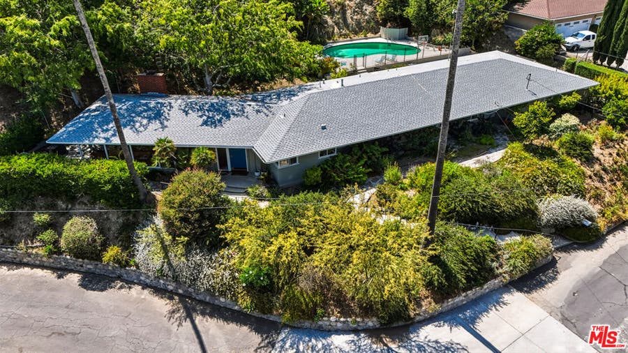 Property photo for 1525 Glenmont Drive, Glendale, CA