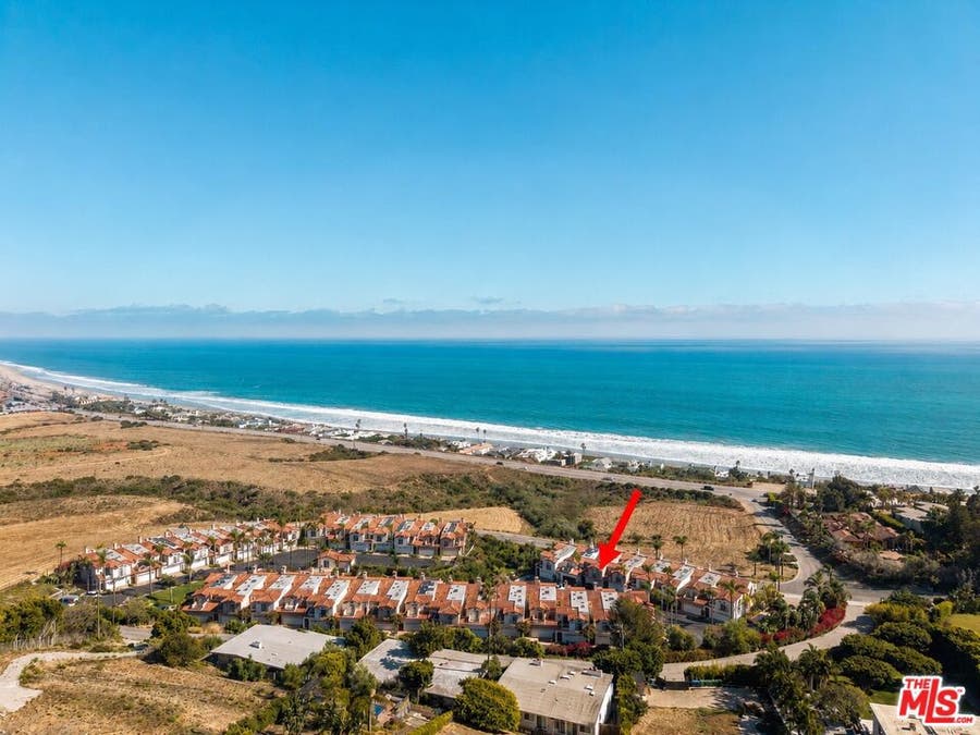 Property photo for 6422 Lunita Road, Malibu, CA