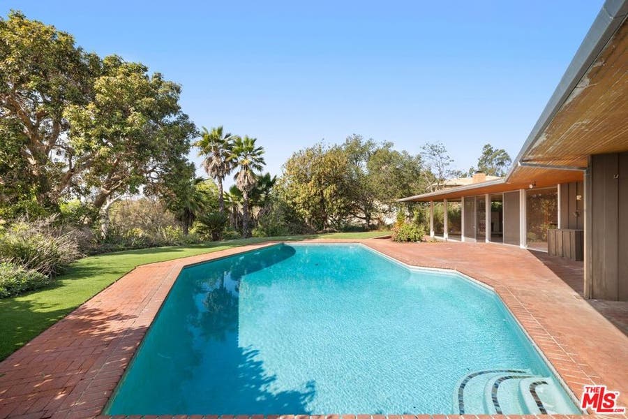 Property photo for 590 N Tigertail Road, Los Angeles, CA