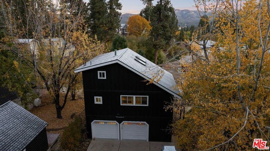 Property photo for 993 Cameron Drive, Big Bear, CA