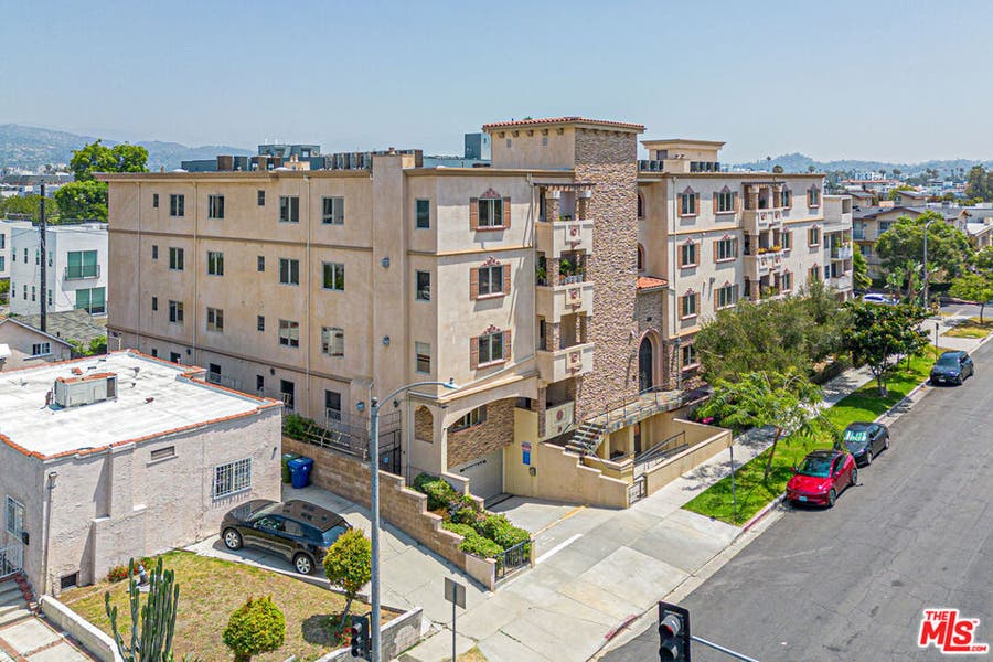 Property photo for 5057 Maplewood Avenue, #PH4, Los Angeles, CA