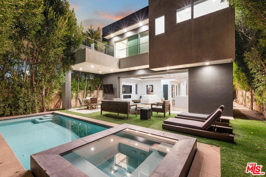 Property photo for 637 N Gardner Street, Los Angeles, CA