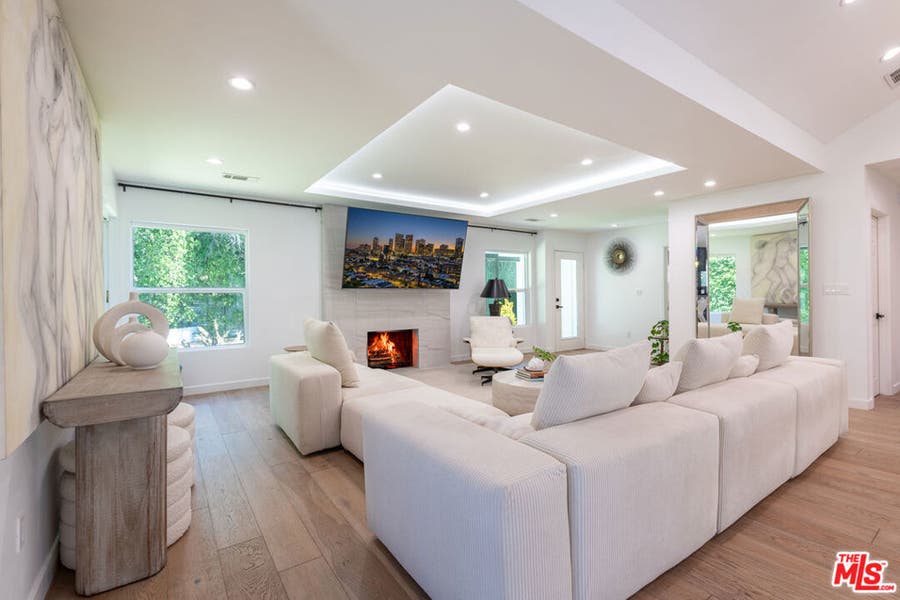 Property photo for 15710 Hartsook Street, Encino, CA
