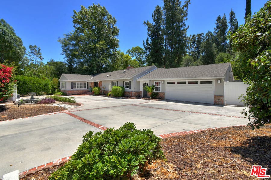 Property photo for 20044 Wells Drive, Woodland Hills, CA