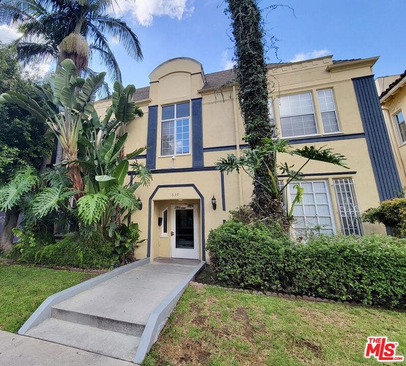 Property photo for 639 S Cochran Avenue, #109, Los Angeles, CA