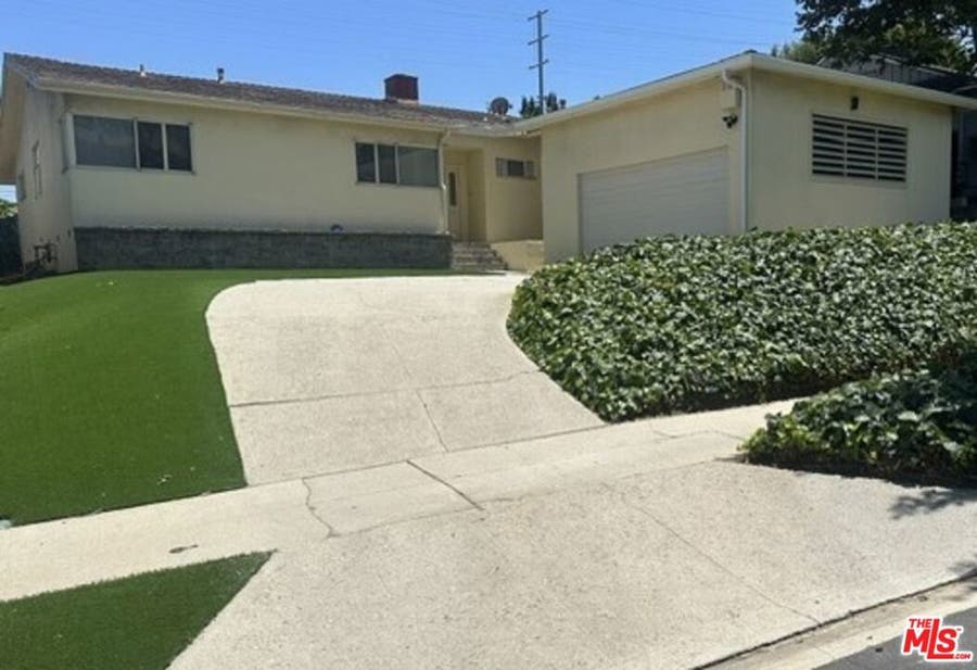 Property photo for 3806 Carmona Avenue, Los Angeles, CA