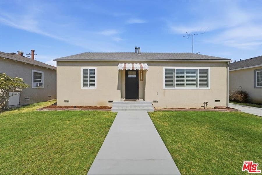 Property photo for 4254 Gaviota Avenue, Long Beach, CA