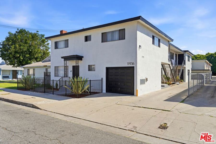 Property photo for 11936 Grevillea Avenue, Hawthorne, CA