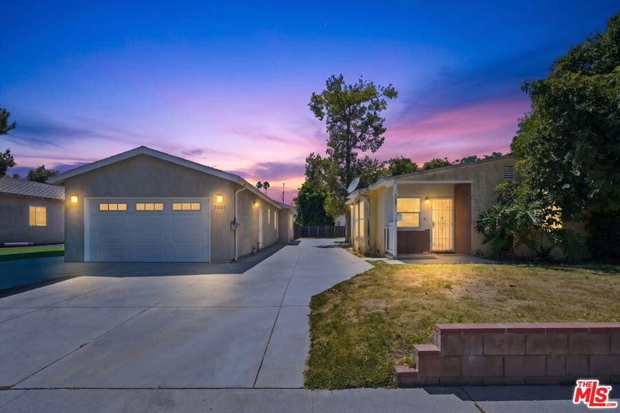 Property photo for 7503 White Oak Avenue, Reseda, CA