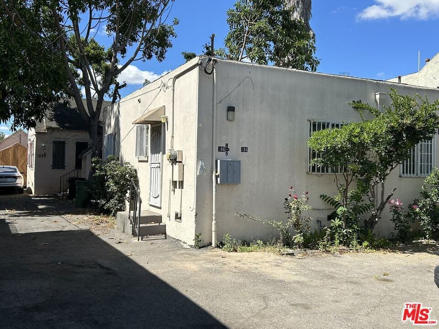Property photo for 186 E Vernon Avenue, Los Angeles, CA