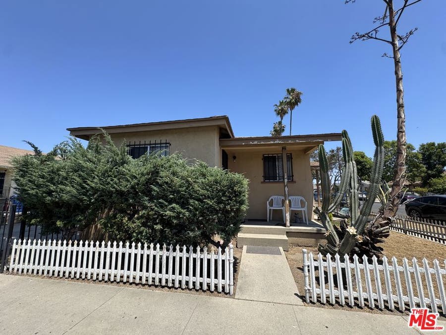 Property photo for 2000 Lewis Avenue, Long Beach, CA
