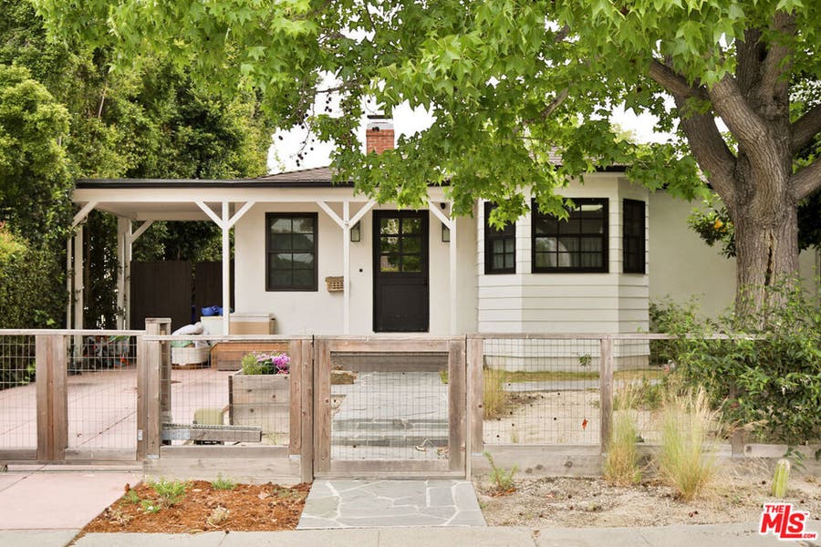 Property photo for 2330 Walnut Avenue, Venice, CA