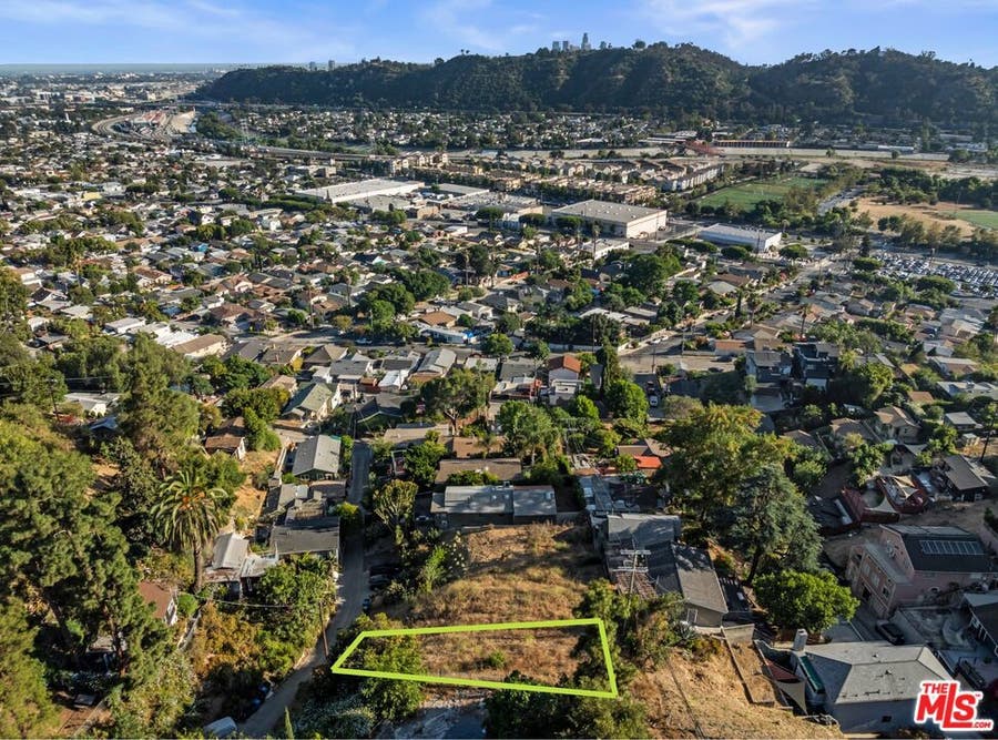 Property photo for 3039 Tatum Street, Los Angeles, CA