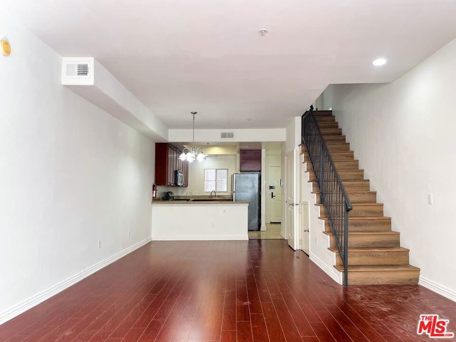 Property photo for 429 S St Andrews Pl, #2, Los Angeles, CA