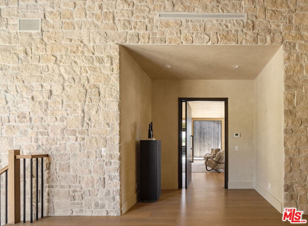 24255 Bridle Trail Road, Hidden Hills, CA 91302 24255 Bridle Trail Road, Hidden Hills, CA 91302