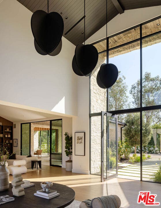24255 Bridle Trail Road, Hidden Hills, CA 91302 24255 Bridle Trail Road, Hidden Hills, CA 91302