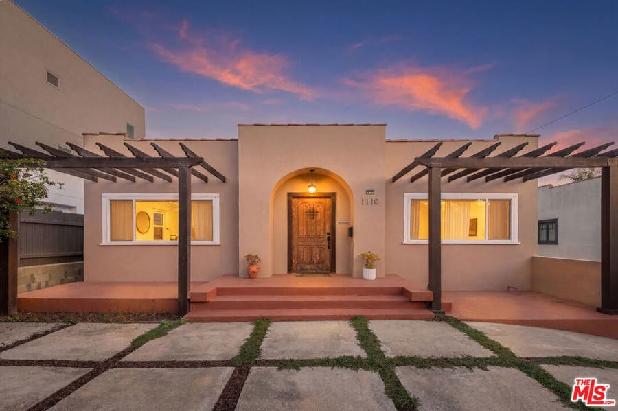 Property photo for 1110 Queen Anne Place, Los Angeles, CA