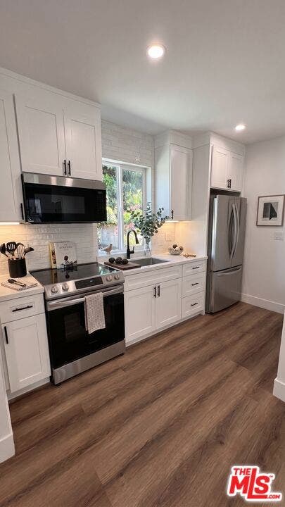 Property photo for 2437 Centinela Avenue, #apt 10, Santa Monica, CA