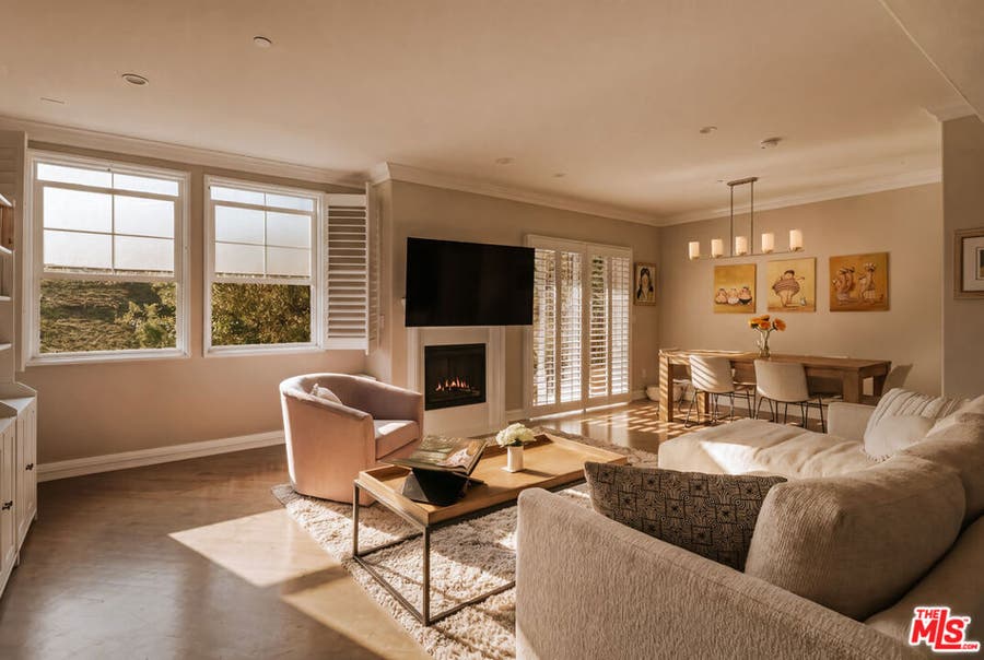 Property photo for 4237 Longridge Avenue, #203, Studio City, CA