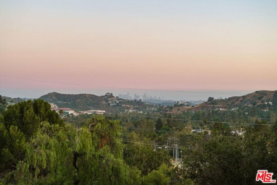 Property photo for 2940 Marcia Road, Glendale, CA