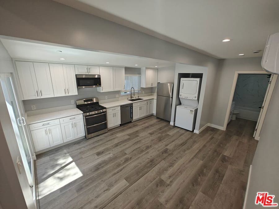 Property photo for 8617 Hatillo, Winnetka, CA