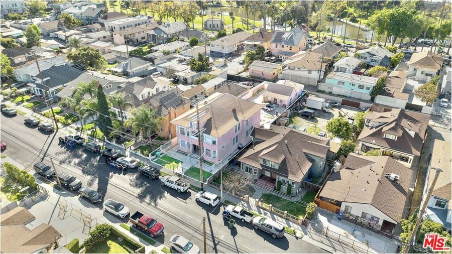 Property photo for 505 S Chicago Street, Los Angeles, CA