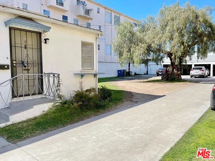 Property photo for 315 W Queen Street, Inglewood, CA