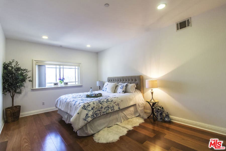 Property photo for 1043 S Kenmore Avenue, #506, Los Angeles, CA