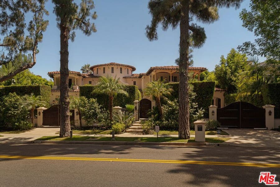 Property photo for 1008 Lexington Road, Beverly Hills, CA