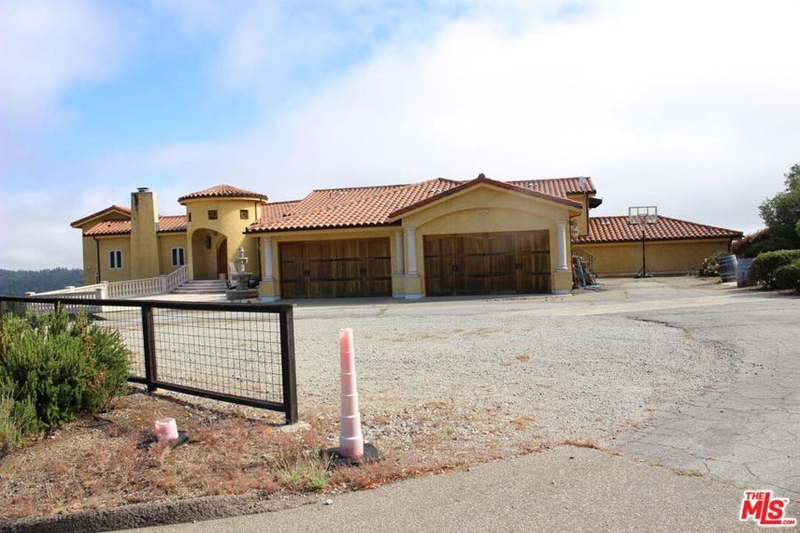 Property photo for 26985 Loma Prieta Way, Los Gatos, CA