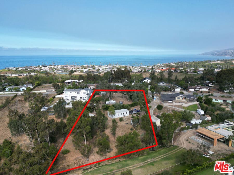 Property photo for 6636 Wandermere Road, Malibu, CA