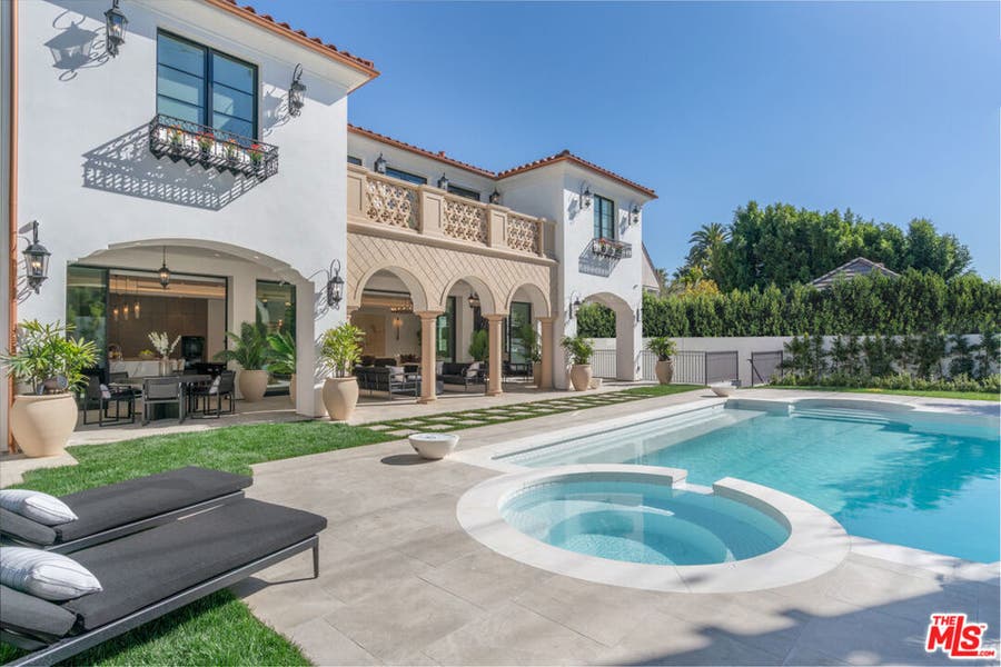 Property photo for 611 N Hillcrest Road, Beverly Hills, CA