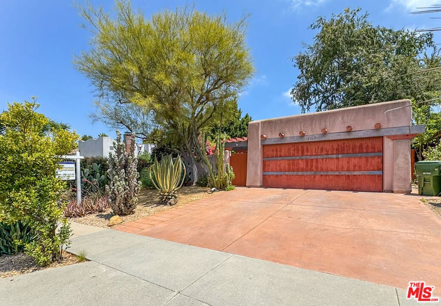 Property photo for 3124 Veteran Avenue, Los Angeles, CA