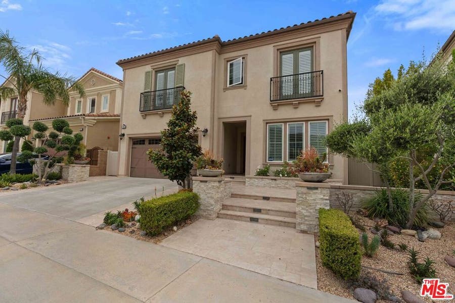 Property photo for 11925 N Ricasoli Way, Porter Ranch, CA