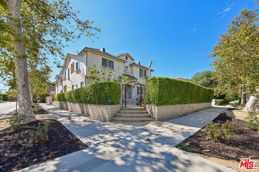 Property photo for 603 N Las Palmas Avenue, Los Angeles, CA
