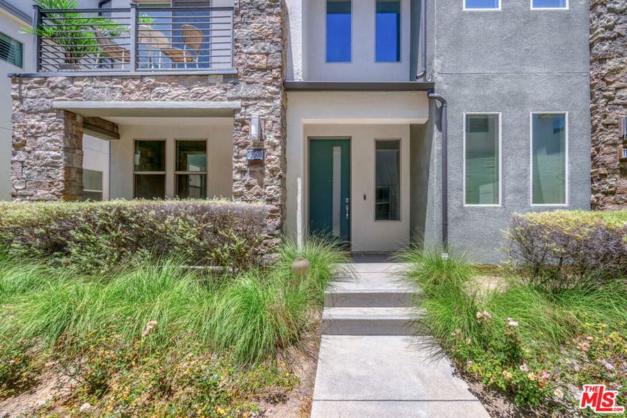 Property photo for 19508 Empire Lane, Northridge, CA