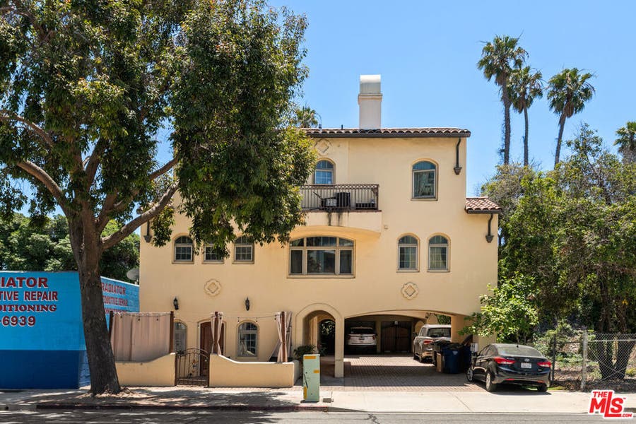 Property photo for 44 E Thompson Boulevard, Ventura, CA