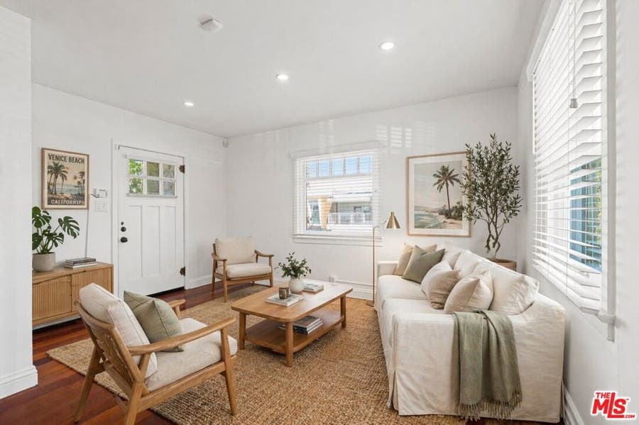 Property photo for 307 6th Avenue, Venice, CA