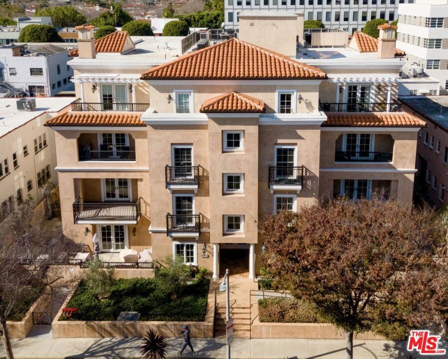 Property photo for 313 S Reeves Drive, #203, Beverly Hills, CA