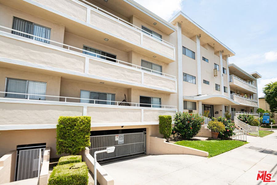 Property photo for 5150 Yarmouth Avenue, Encino, CA