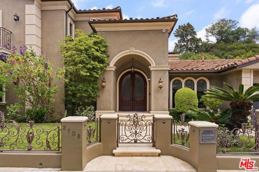 Property photo for 2108 San Ysidro Drive, Beverly Hills, CA