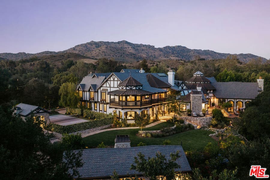 Property photo for 5076 Island Forest Place, Westlake Village, CA