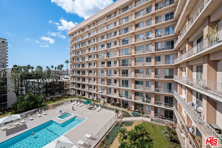 Property photo for 100 S Doheny Drive, #512, Los Angeles, CA