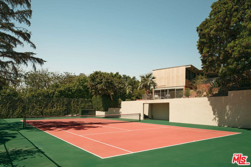 1035 Summit Drive, Beverly Hills, CA 90210 1035 Summit Drive, Beverly Hills, CA 90210