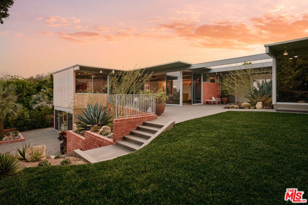 1035 Summit Drive, Beverly Hills, CA 90210 1035 Summit Drive, Beverly Hills, CA 90210