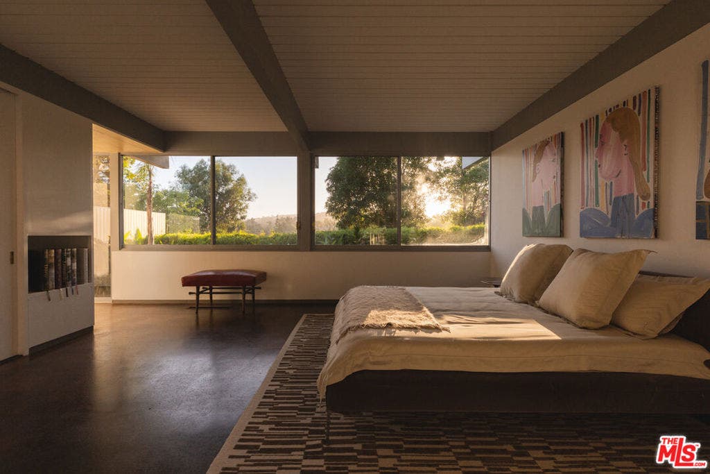 1035 Summit Drive, Beverly Hills, CA 90210 1035 Summit Drive, Beverly Hills, CA 90210