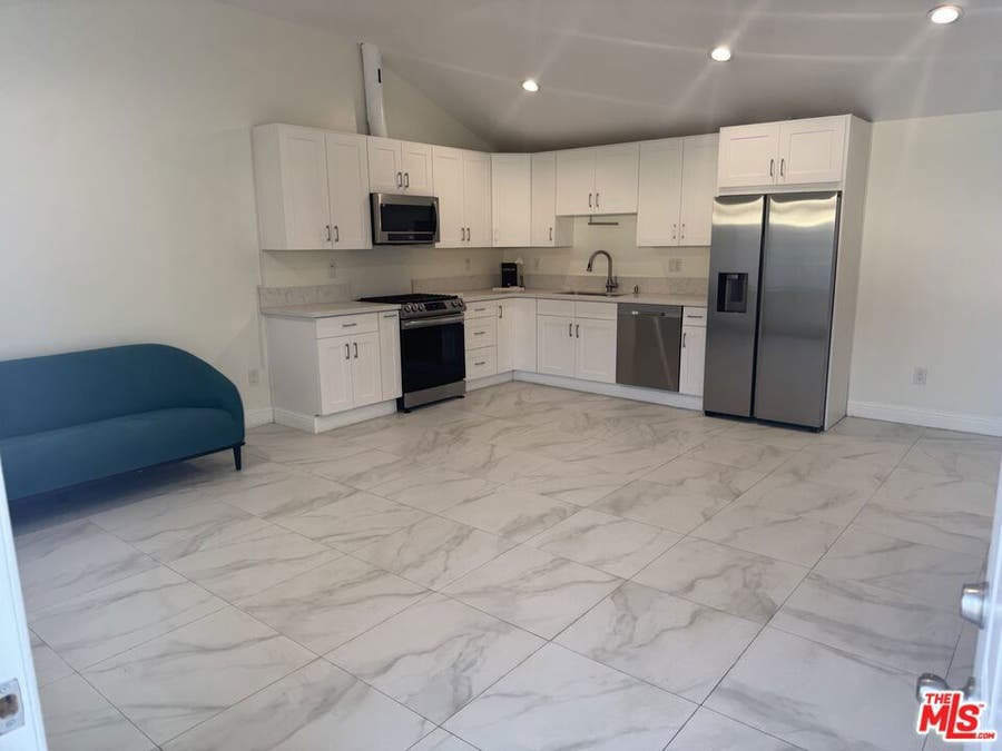 Property photo for 1913 Hillsboro Avenue, Los Angeles, CA