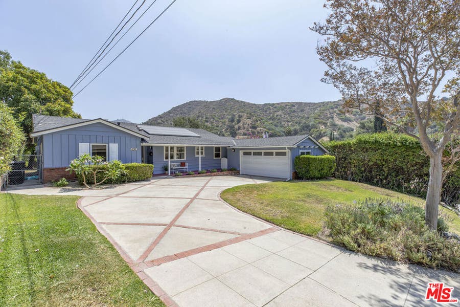 Property photo for 608 Solway Street, Glendale, CA