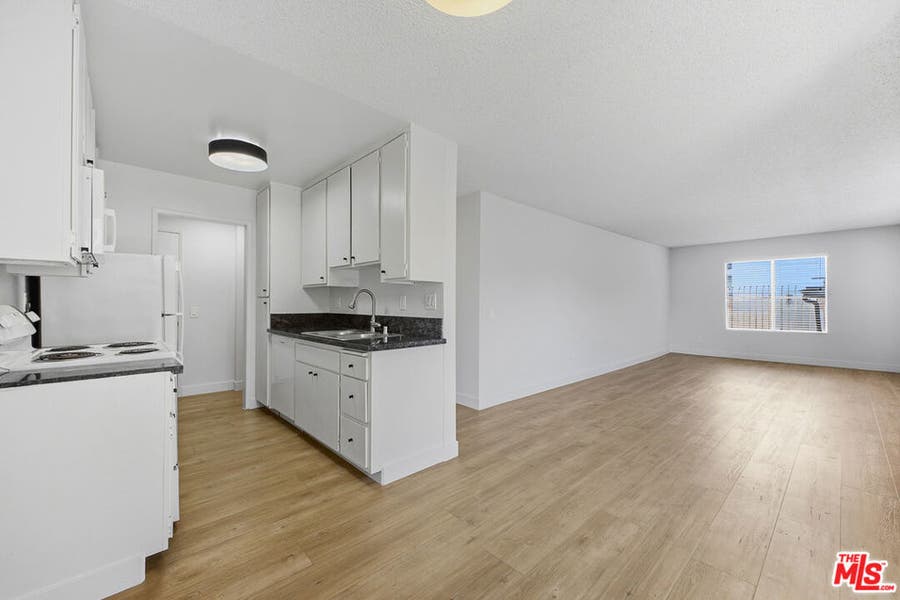 Property photo for 1352 S Carmelina Avenue, #309, Los Angeles, CA