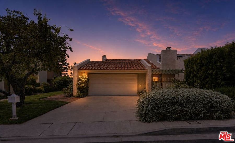 Property photo for 2755 Bottlebrush Drive, Los Angeles, CA
